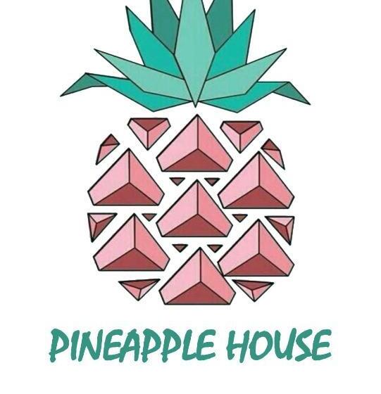 Bed and Breakfast Pineapple House