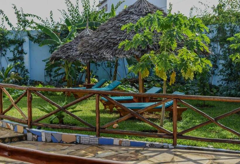 Bed and Breakfast Pineapple House