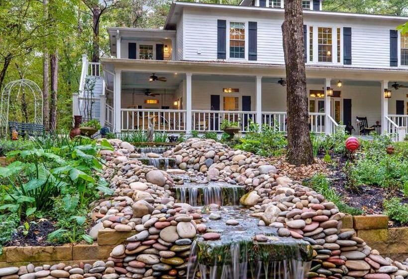 مبيت وإفطار The Bird & Butterfly Inn