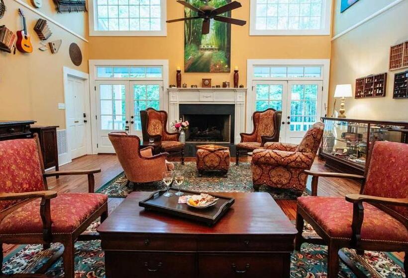 مبيت وإفطار The Bird & Butterfly Inn