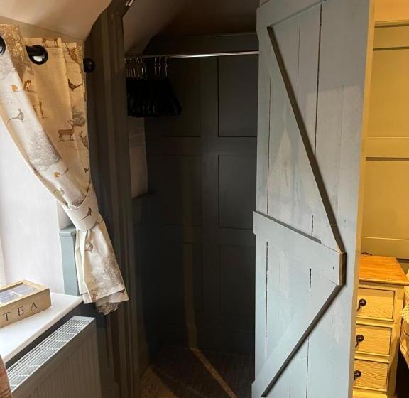 צימר The Crown Inn