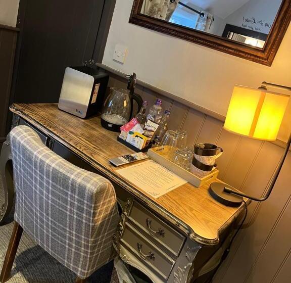 ベッドアンドブレックファースト The Crown Inn