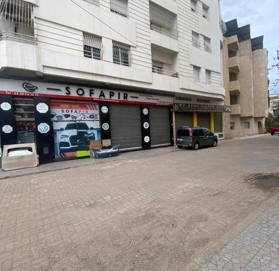 تختخواب و صبحانه Villa Familys