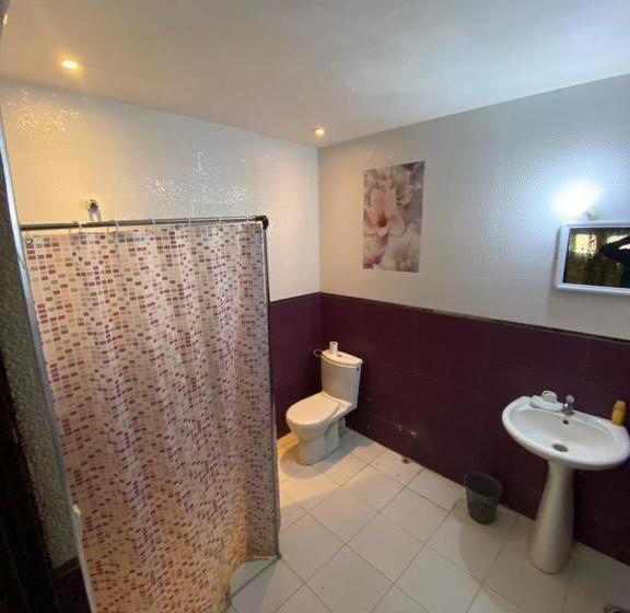 تختخواب و صبحانه Villa Familys