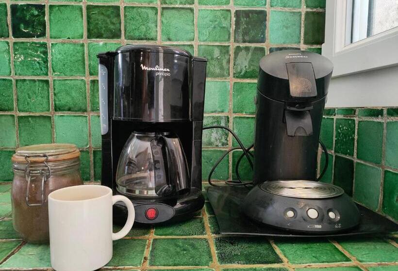 민박 Villa Les Chariotins