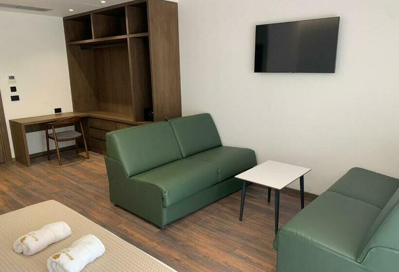 Black Diamond Hotel Dhermi