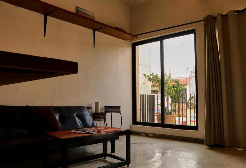 Casa Nomada Tuxtla Hotel   Hostal