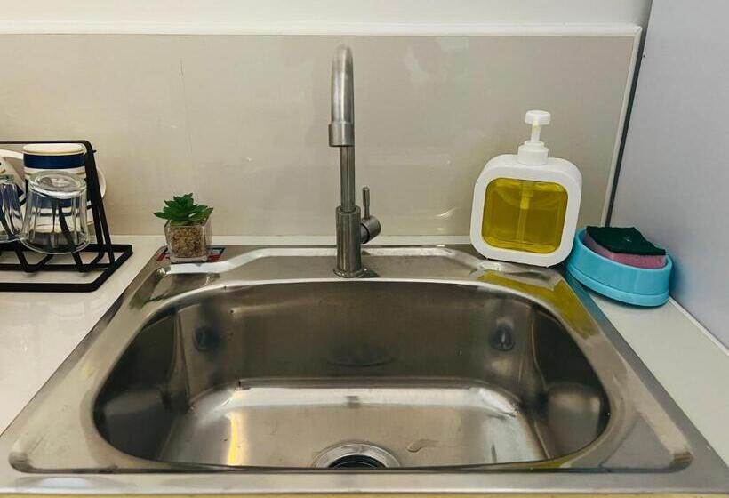 Condo Staycation At Valenzuela I Studio Type