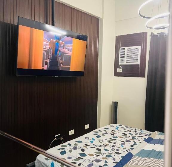 Condo Staycation At Valenzuela I Studio Type