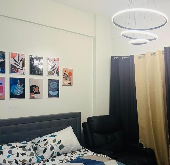 Condo Staycation At Valenzuela I Studio Type