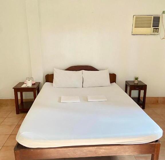 هتل Angela S Pool Resort