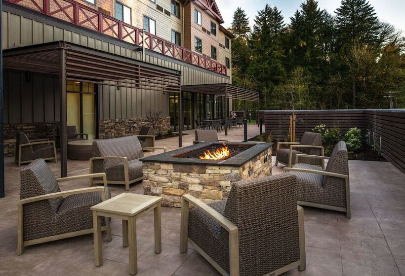 فندق Courtyard By Marriott Olympia
