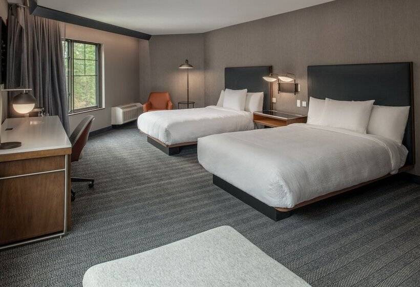 فندق Courtyard By Marriott Olympia