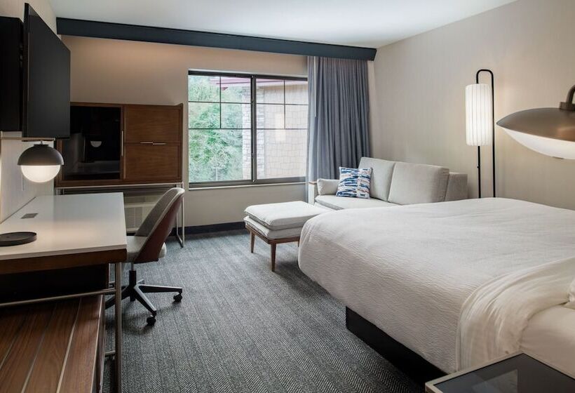 فندق Courtyard By Marriott Olympia