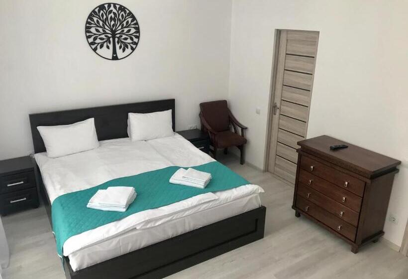 Hotel Dacha на магурі