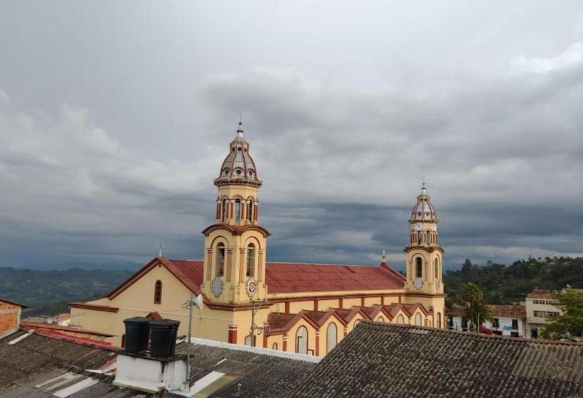 호텔 Del Parque Velez