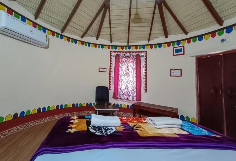 Отель Dholavira Village Resort