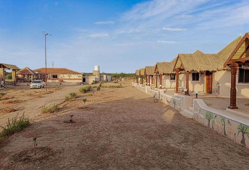 Отель Dholavira Village Resort