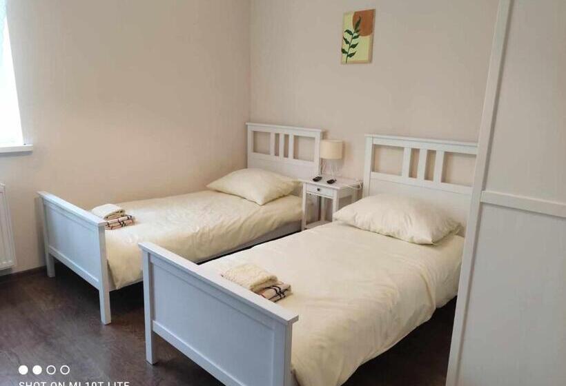 酒店 Dworek Cieszków