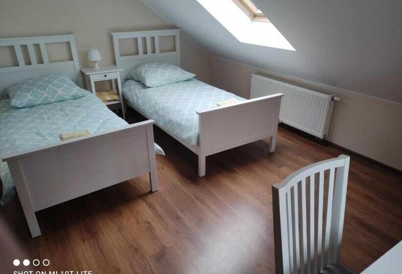 酒店 Dworek Cieszków