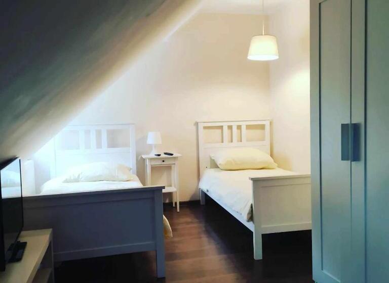 酒店 Dworek Cieszków