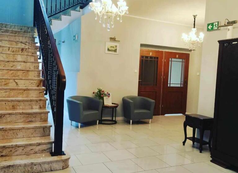 酒店 Dworek Cieszków