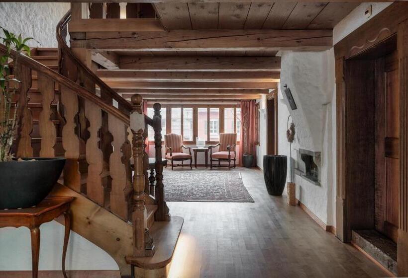 Отель Farbhaus By Kreuz Sachseln