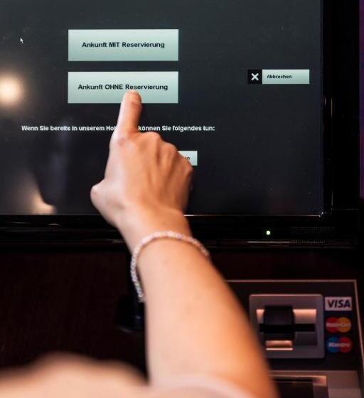 Отель Farbhaus By Kreuz Sachseln