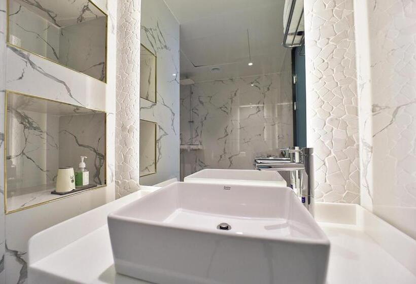 Daegu February Hotel Lions Park