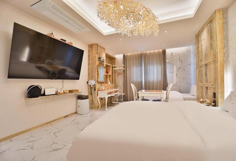 Daegu February Hotel Lions Park