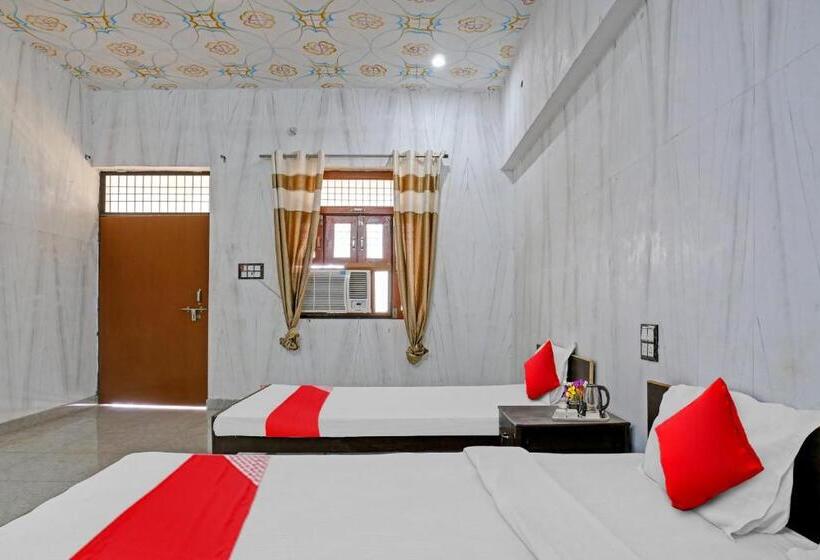 فندق Flagship Rajaram Singh Blessing Garden And