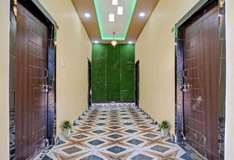 فندق Flagship Rajaram Singh Blessing Garden And