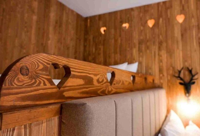 Отель Hanul Bucovinei