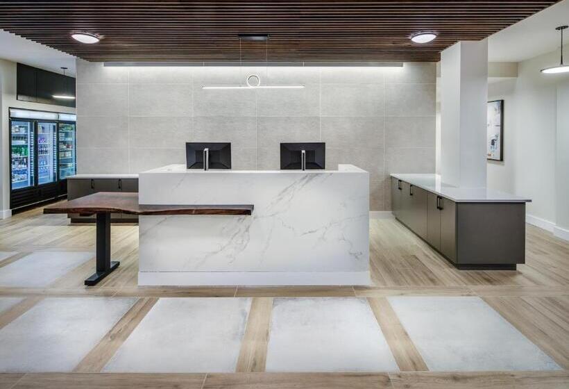 Отель Hyatt Place Newark Main Street