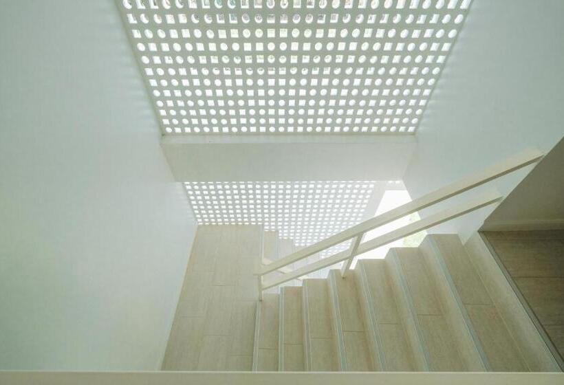 فندق Lake House Naka Cave