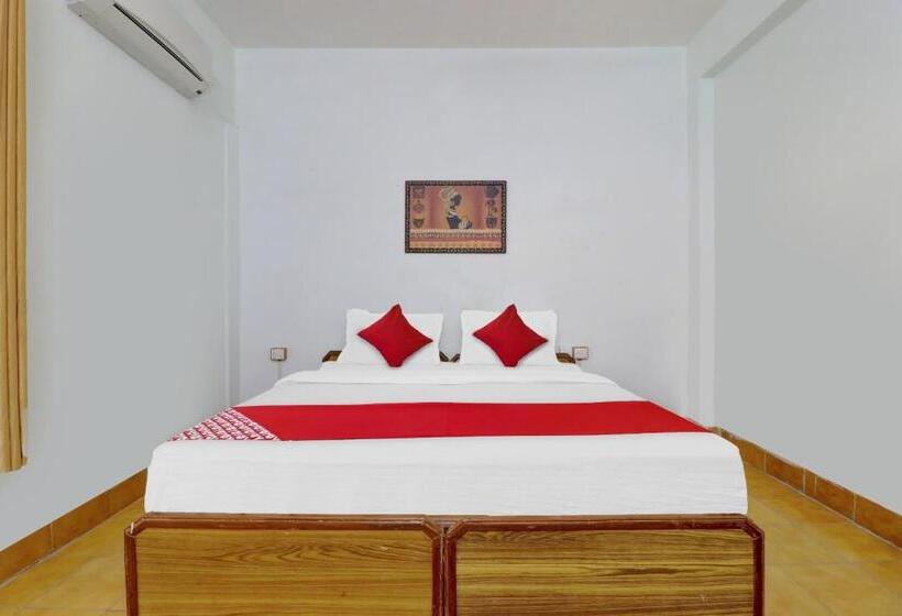 Hotel Oyo Flagship 80636 Ganga View Harry Stay