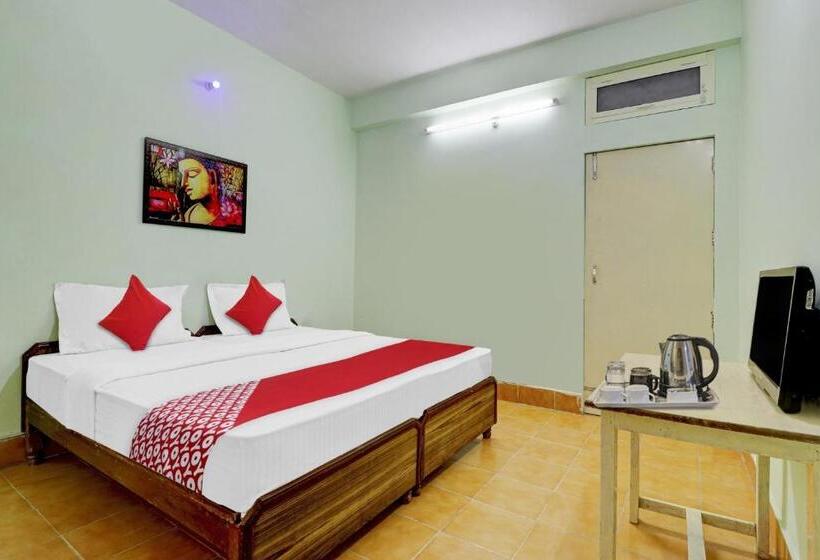 Hotel Oyo Flagship 80636 Ganga View Harry Stay