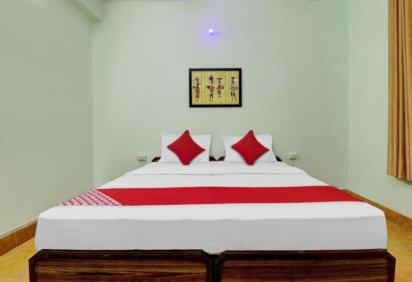 Hotel Oyo Flagship 80636 Ganga View Harry Stay