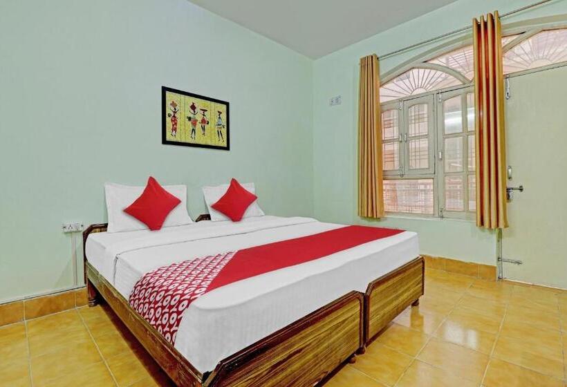 Hotel Oyo Flagship 80636 Ganga View Harry Stay