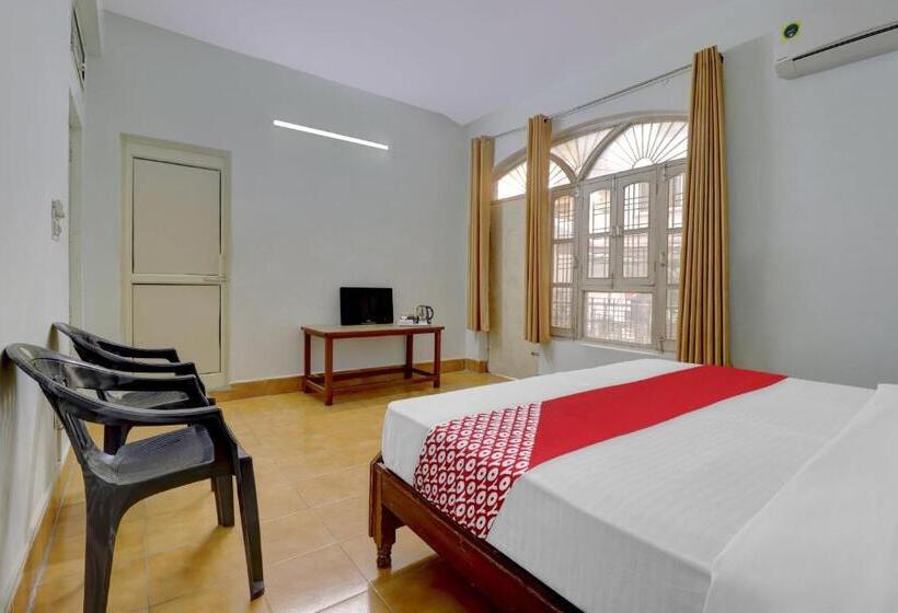 Hotel Oyo Flagship 80636 Ganga View Harry Stay