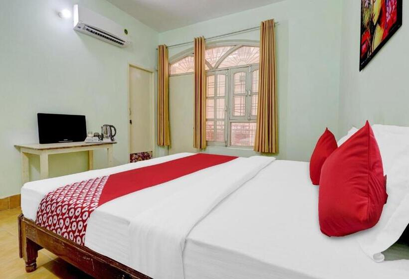 Hotel Oyo Flagship 80636 Ganga View Harry Stay