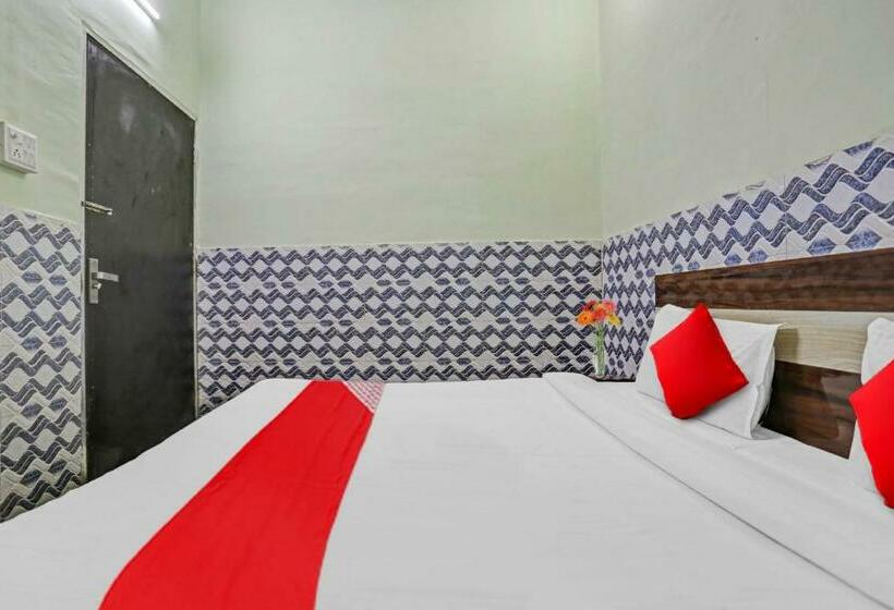 호텔 Oyo Flagship 80673 Jp Palace