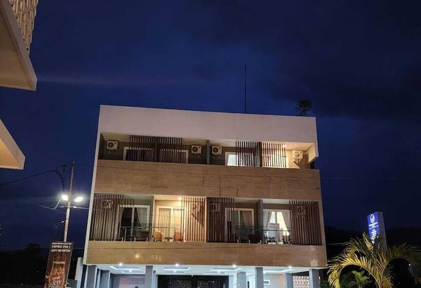 Отель Purnama Balige