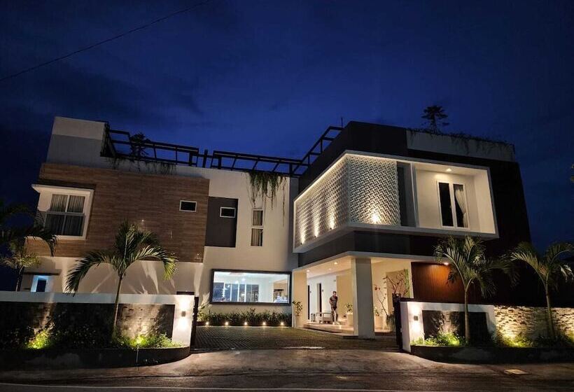 هتل Purnama Balige