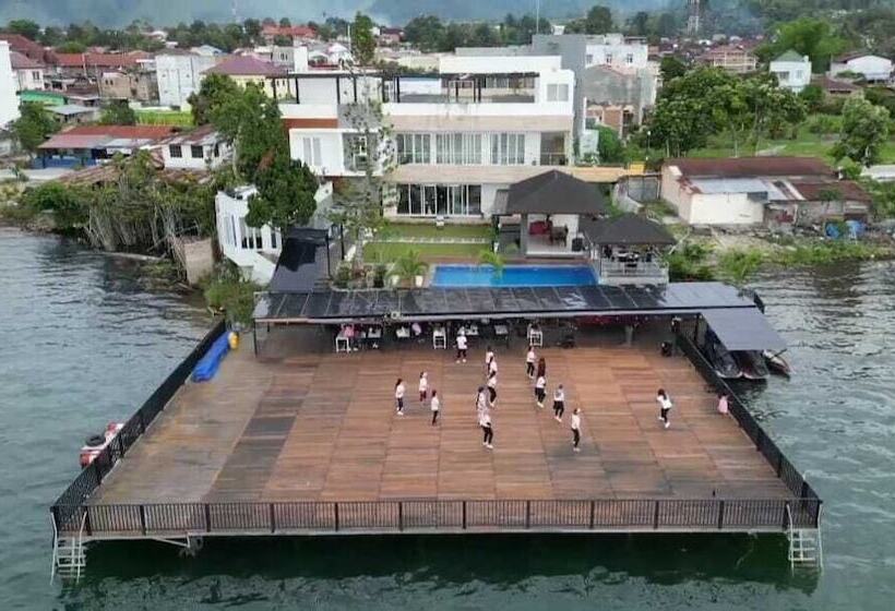 Отель Purnama Balige