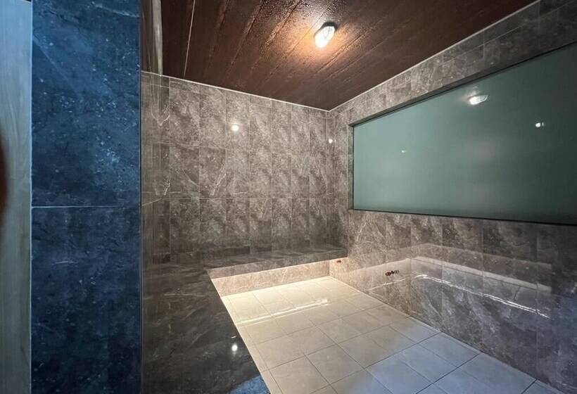 Отель Purnama Balige