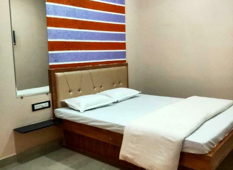 בית מלון כפרי Resort Shivneri