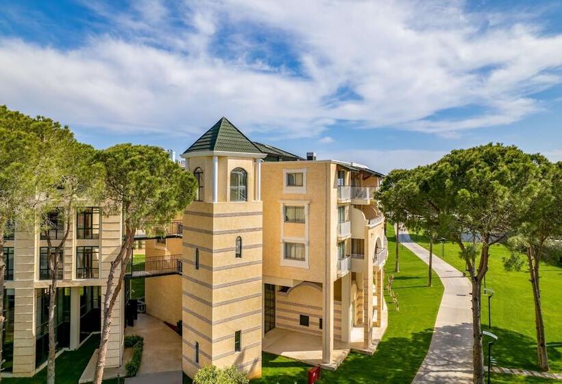 ホテル Rixos Park Belek, The Land of Legends Access