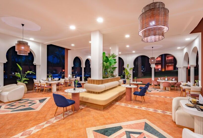 ホテル Rixos Park Belek, The Land of Legends Access