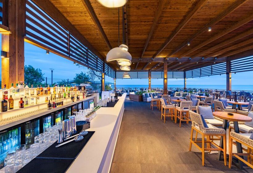 فندق Rixos Park Belek, The Land of Legends Access